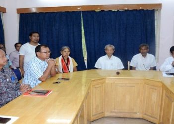 Leader of opposition Adhir Ranjan Chowdhury along with MLA Sudip Roy Barman, Deputy opposition leader Gourav Gogoi and others meet PCC president Birjit Sinha