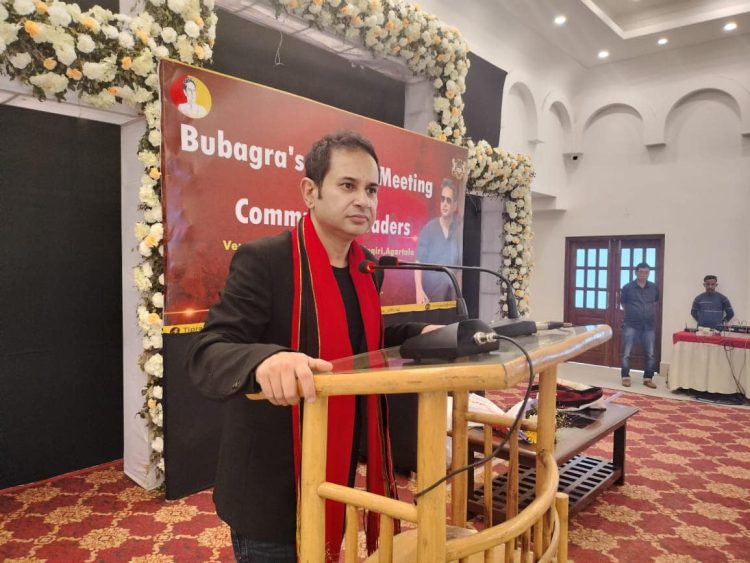 Pradyot holds meeting with samajpatis
