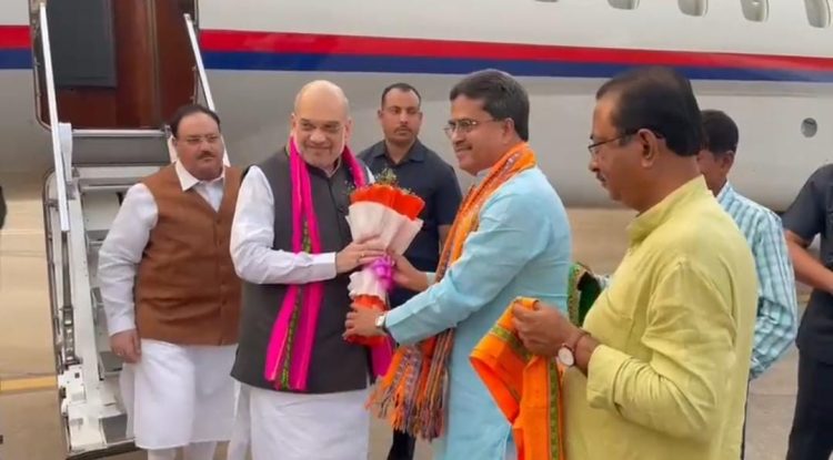 Home Minister and State President came to the state to participate in the oath taking ceremony
