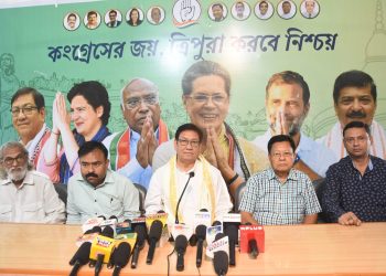 Congress holds press conference