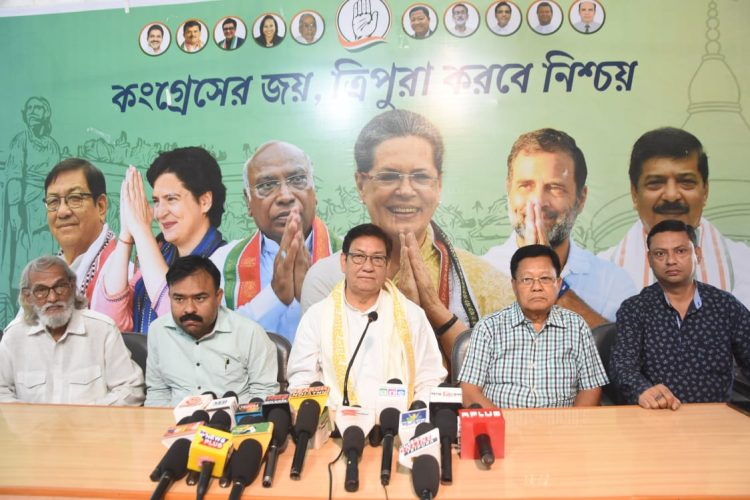 Congress holds press conference
