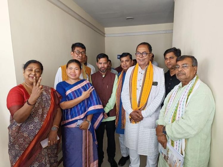 Biswa Bandhu Sen submitted his nomination for Deputy Speaker post