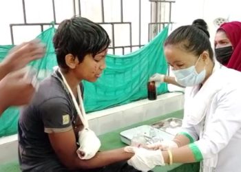 Bomb blast:  injured a class V student