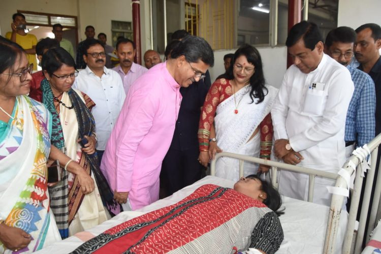 The government with those who will come forward to change the society: Chief Minister