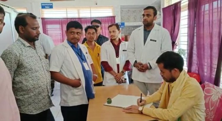 The minister visited the health center