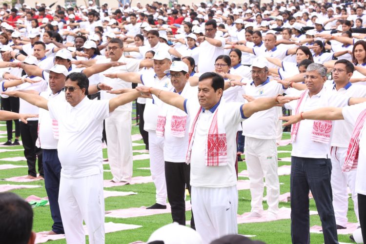 Chief Minister Prof. Dr. Manik Saha participated in Yoga Mahotsav of Dibrugarh University of Assam