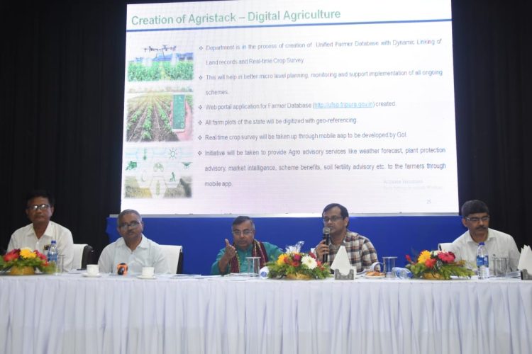 Agriculture Minister Ratan Lal Nath held an important meeting with the officials of the Agriculture Department. If you are free.