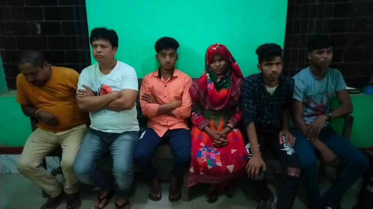 6 arrested including four Bangladeshi