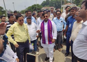 Finance Minister Pranajit Singh Roy and Transport Minister Sushant Chowdhury visited the Churaibari check post in Uttar district for the first time after the formation of the BJP government.