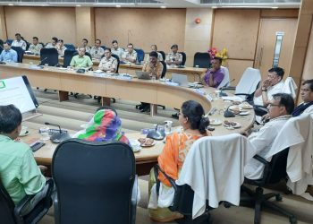 Mayor Deepak Majumder and Minister Pranjit Singh Roy sat in an important discussion