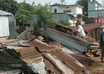 On the busiest roads of the state, it is constantly seen that due to traffic jams