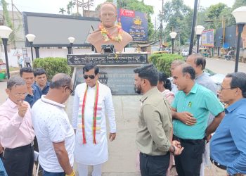 After discussion with the mayor, the problem of the college was resolved