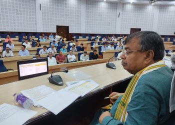 A review meeting of Agriculture and Horticulture Department was held at Pragya Bhavan