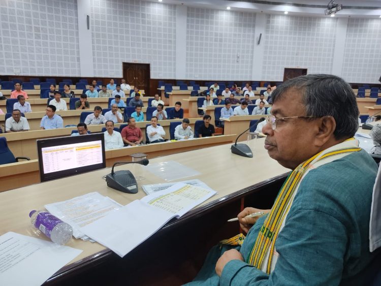 A review meeting of Agriculture and Horticulture Department was held at Pragya Bhavan