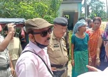 The villagers of Premtala area have not been getting water for 15 days.