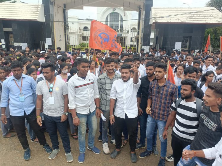 Akhil Bharatiya Vidyarthi Parishad stages protest in front of Tripura University