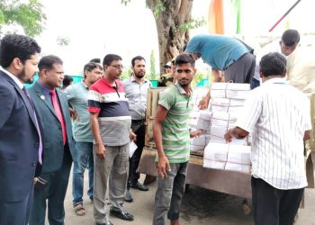 Sheikh Hasina sent mangoes for the Chief Minister