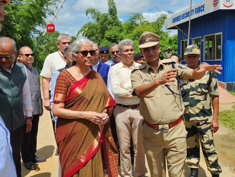 Sitharaman visited the India-Bangladesh International border