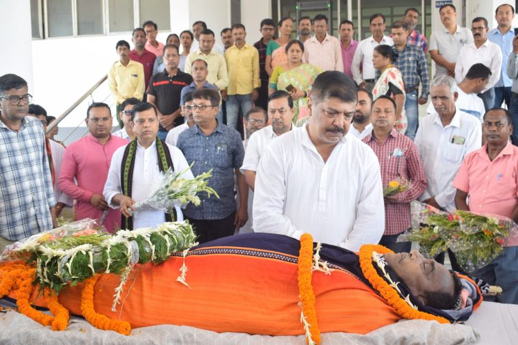 Last respects paid to Late MLA at Assembly and CPI(M) state office