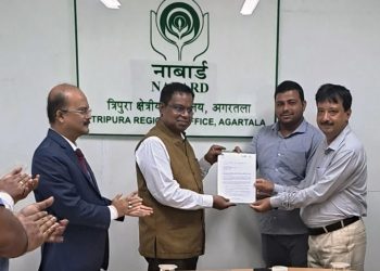 NABARD Chairman visits and appreciates developmental activities in Tripura
