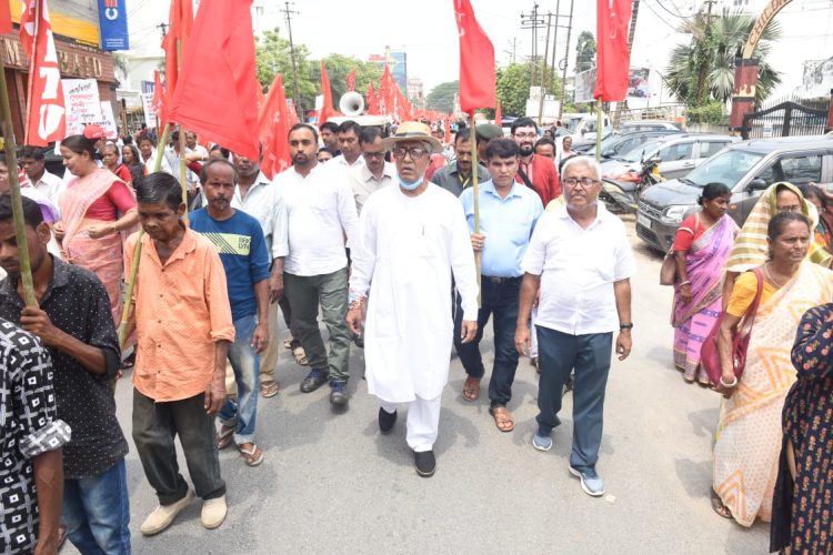 BJP must be ousted from the country: Manik Sarkar