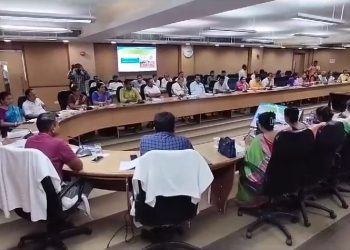 An important meeting was held at Agartala Municipal Corporation conference hall on Friday regarding the month-long Swachh Bharat Abhiyan Sharadiya Durga festival from September 17. Agartala Municipal Corporation Mayor Deepak Majumder, Municipal Corporation Commissioner Shailesh Kumar Yadav and corporators were present in this day’s meeting.