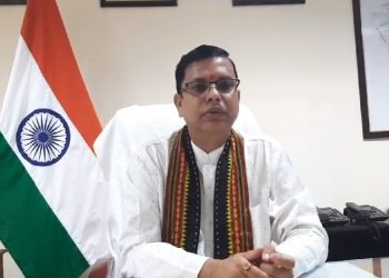 Minister Tinku Roy appealed to the clubs to worship with a special anti-drug theme during Durga Puja. Those who do are rewarded with financial grants, he said.