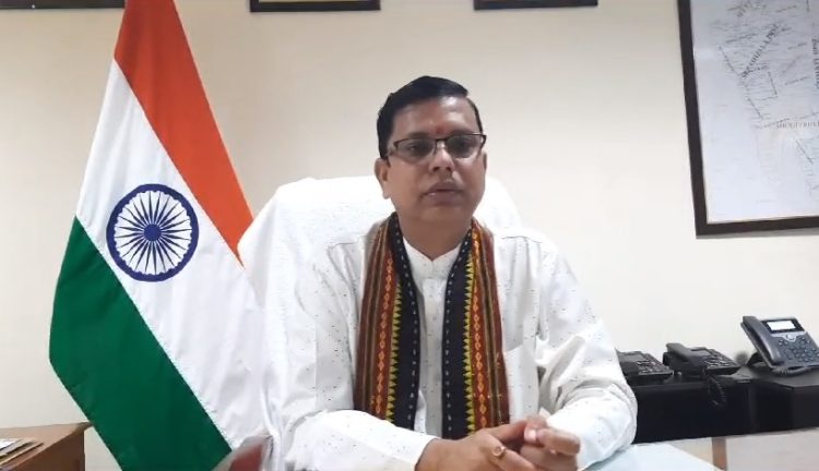 Minister Tinku Roy appealed to the clubs to worship with a special anti-drug theme during Durga Puja. Those who do are rewarded with financial grants, he said.