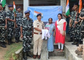 124 Bn CRPF Officials Collected Mitti From Martyers’ Home