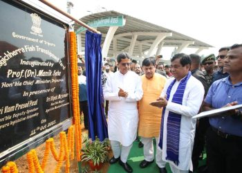 Local people should take responsibility to keep yard services healthy and normal: Chief Minister