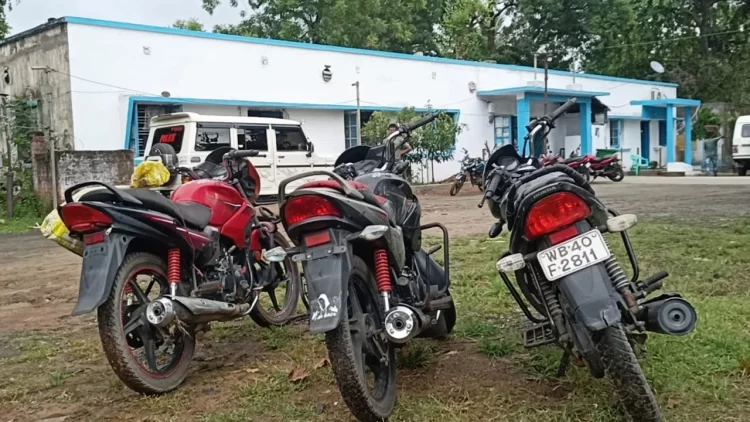 Three thieves arrested with stolen bikes