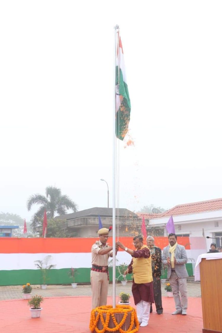 On the occasion of Republic Day today, Minister Ratan Lal Nath hoisted the national flag at the premises of the State Secretariat.