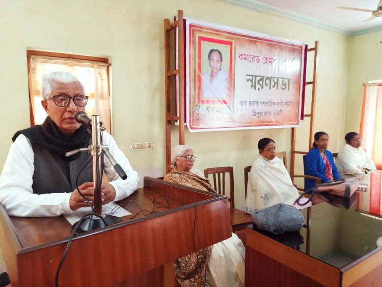Women workers of organization should stand strongly: Manik Sarkar
