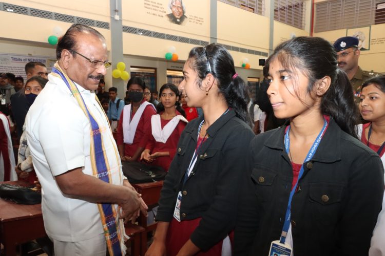 ‘Chai Pe Charcha’ is equally important for teachers and parents: Governor