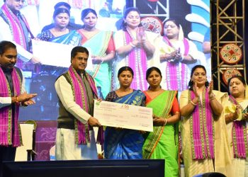 Women play crucial role in nation’s progress: CM