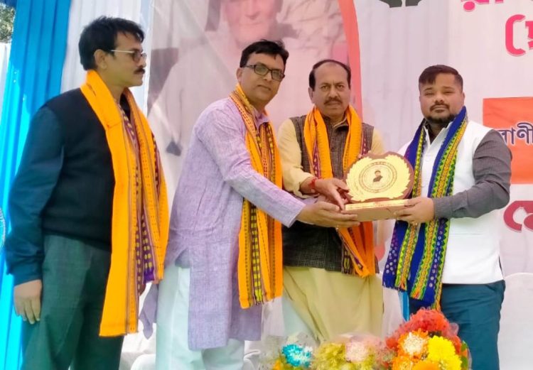 Minister attend mega blood donation camp