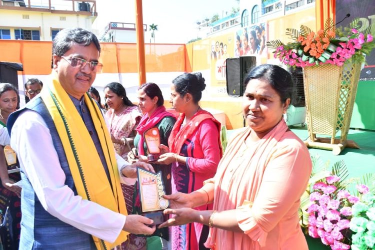 CM appeals for BJP’s victory in Lok Sabha for women’s empowerment