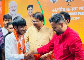 Former NSUI State President Samrat Roy Joins BJP with Over 200 Students