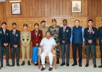 GOVERNOR FELICITATED NCC ACHIEVERS.                       