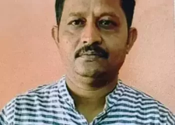 MLA Pinaki Das Choudhury Casts Vote in Wheelchair, Encourages Voter Participation