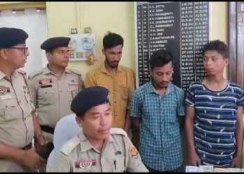 Three arrested in theft case