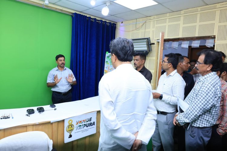 Chief Minister Advocates for Education Improvements