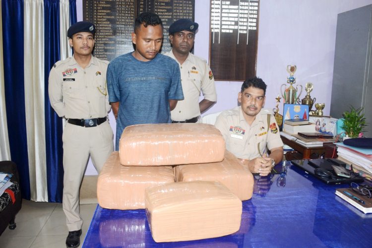 Police Raid Uncovers 36 kg of Dry Cannabis in Krishnanagar