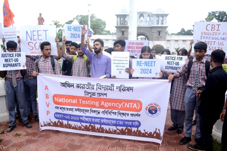 ABVP Alleges NEET (UG) 2024 Question Paper Leak, Demands CBI Probe