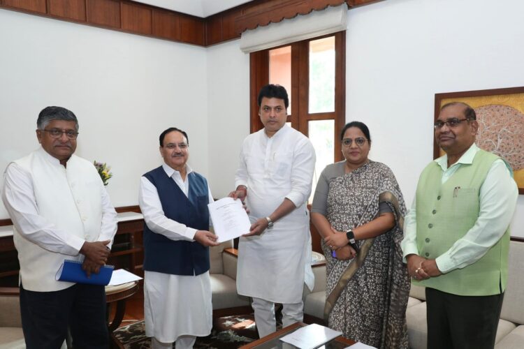 BJP Committee Submits Report on West Bengal Situation to State President