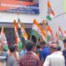 Congress surrounded the police station and protested