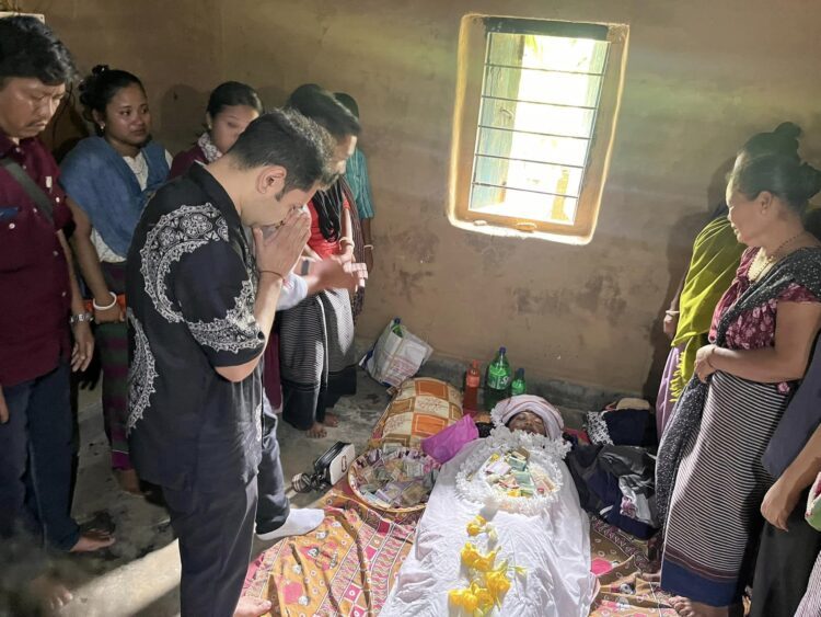 Pradyot paid tribute to Parameshwar Riang killed in Gandachara