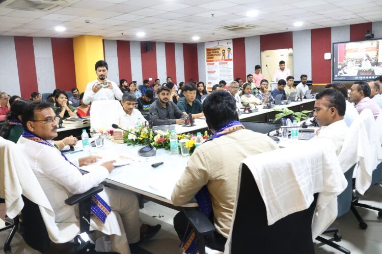 Empowering Youth with Digital Skills: Mukhyamantri Yuva Yogajog Yojana Launched