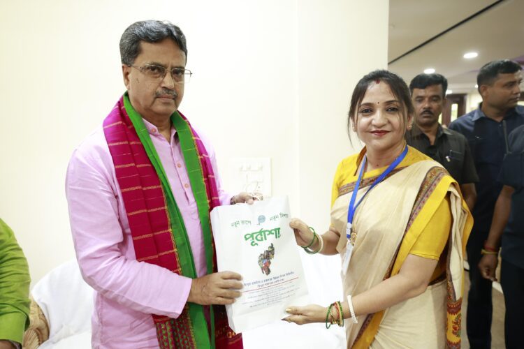 CM urges public to support local artisans, handicrafts