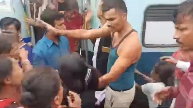 Ticket Collector Assaulted by Banana Traders on Train
